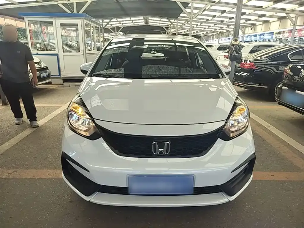 Honda Fit — фото 4