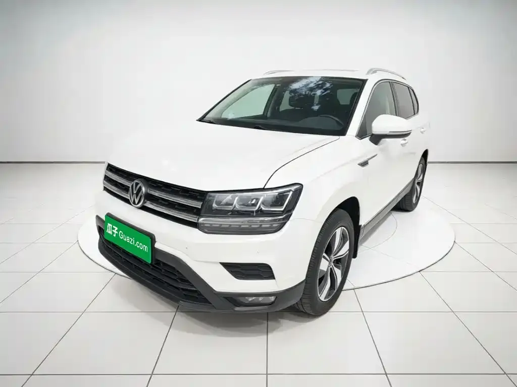 Volkswagen Tharu — фото 1
