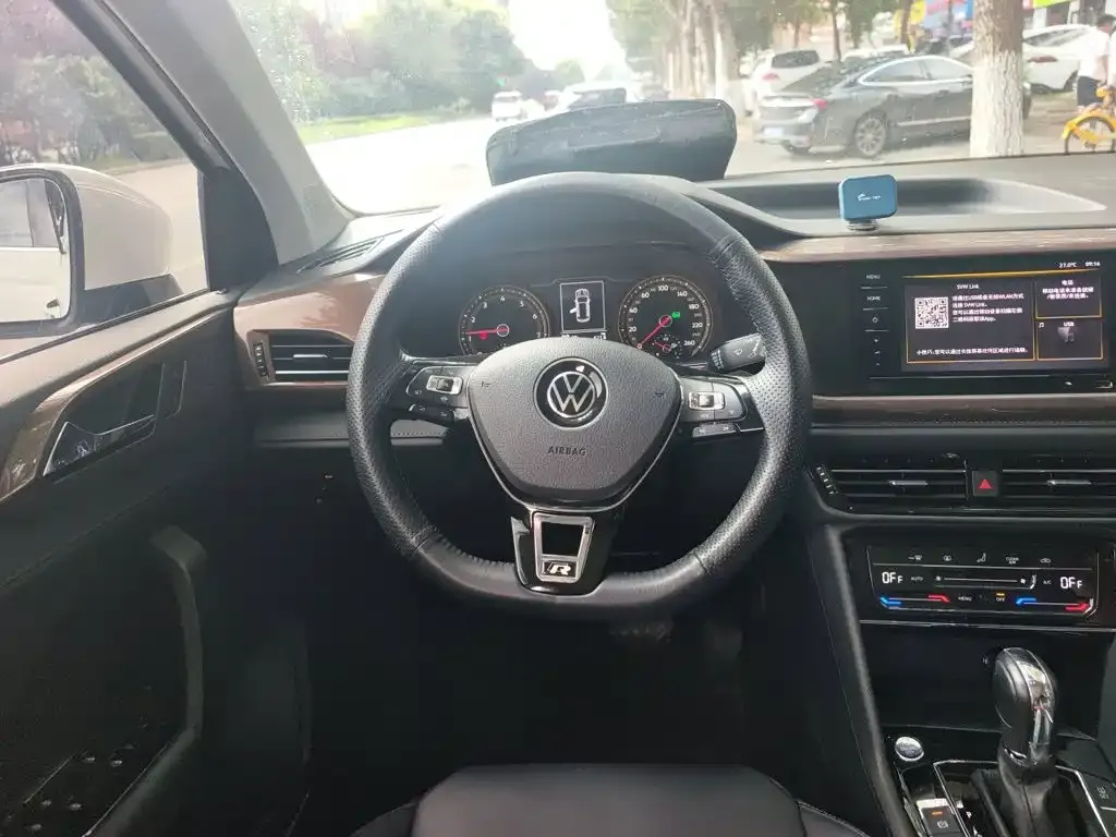 Volkswagen Tharu — фото 4