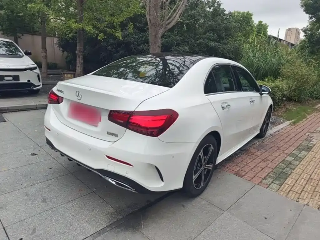 Mercedes-Benz A-Class — фото 10