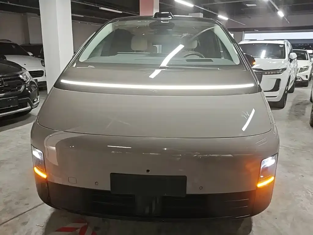 Li Auto MEGA — фото 9
