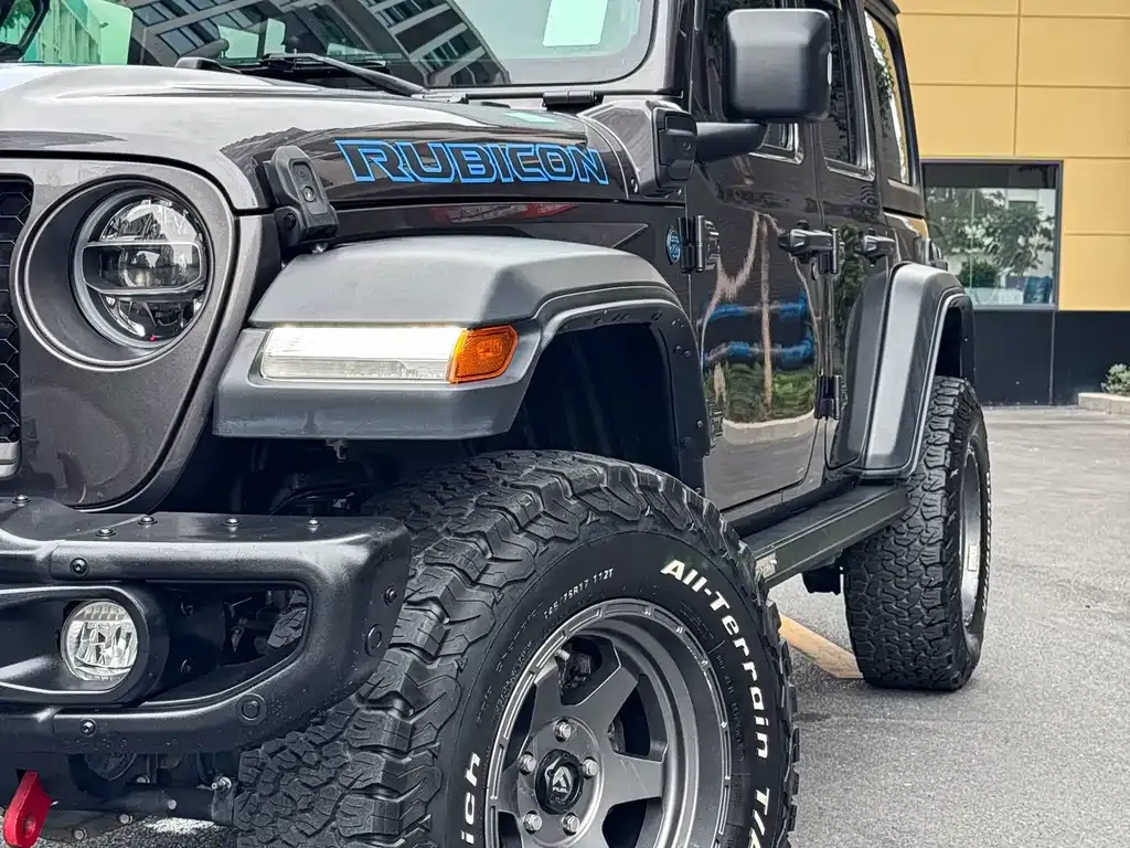 Jeep Wrangler PHEV — фото 6