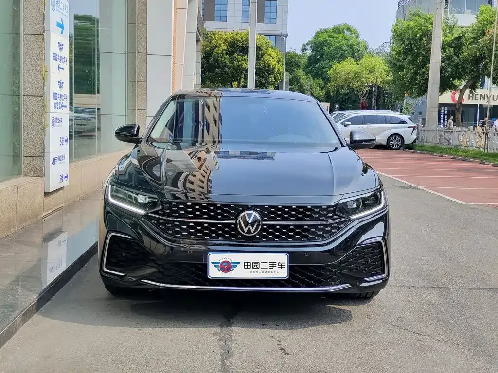 Volkswagen Passat — фото 4