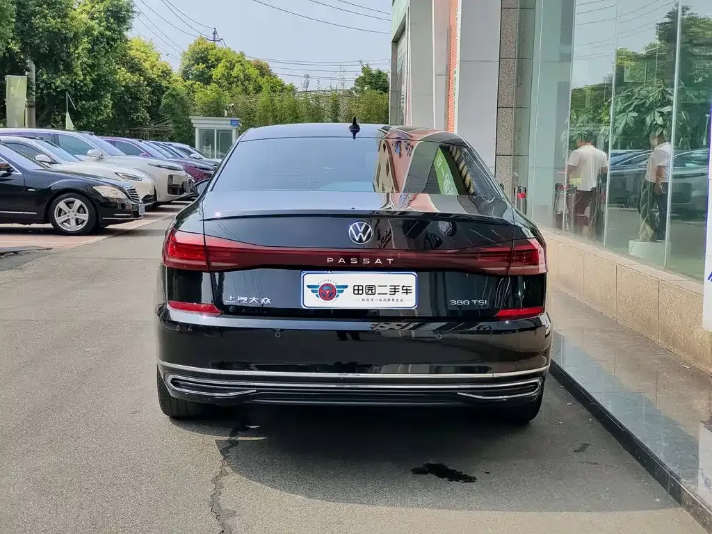 Volkswagen Passat — фото 2
