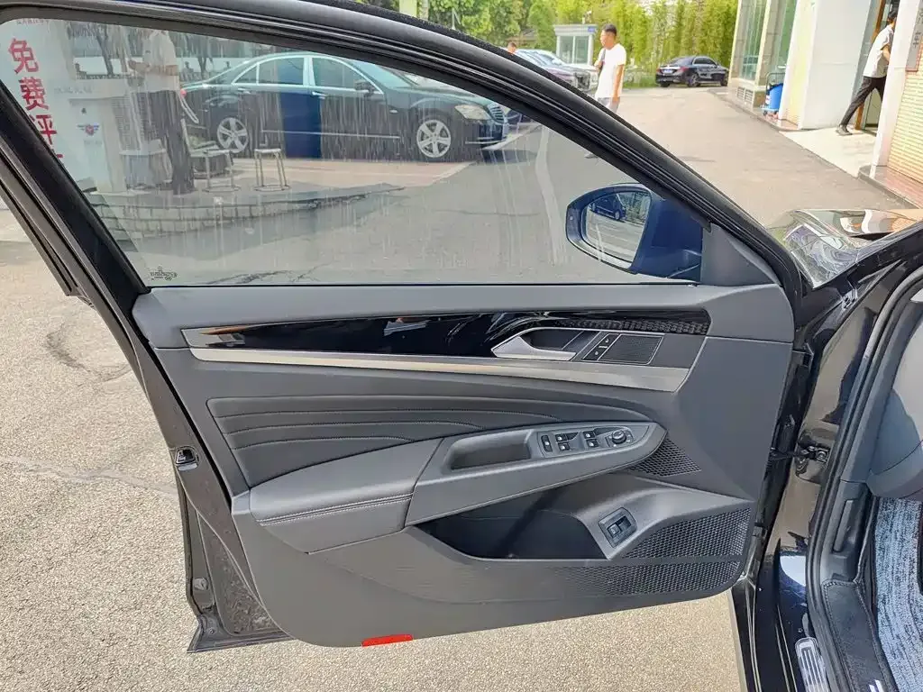 Volkswagen Passat — фото 9