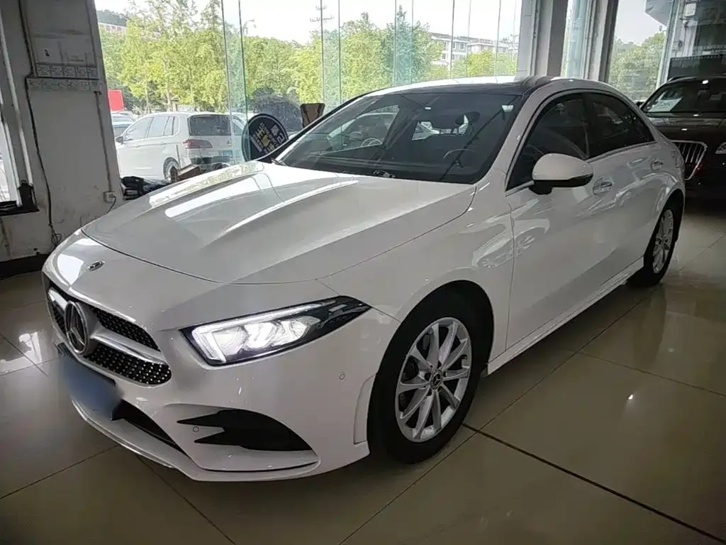 Mercedes-Benz A-Class — фото 10
