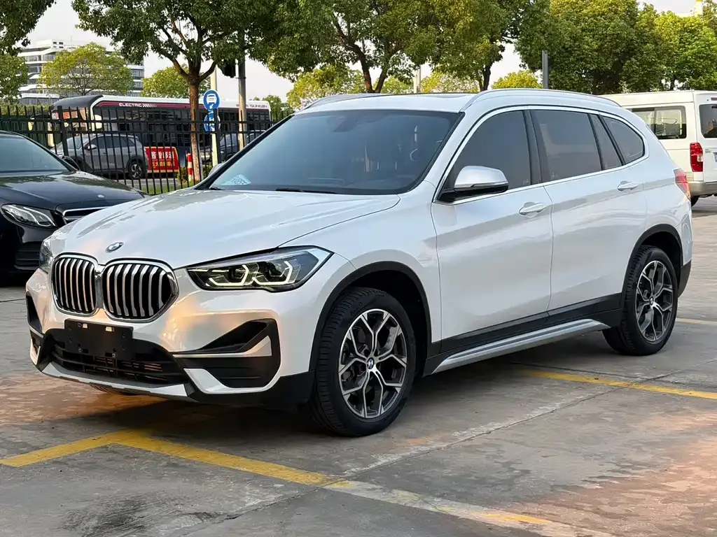 BMW X1 — фото 10