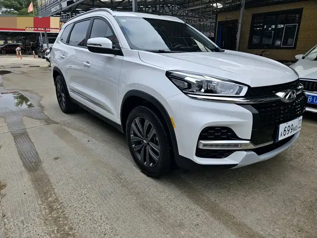 Chery Tiggo 8 — фото 10