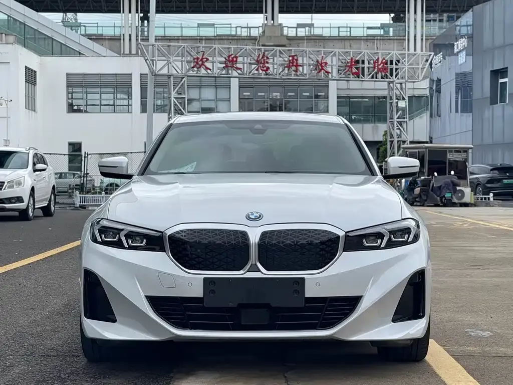 BMW i3 — фото 3