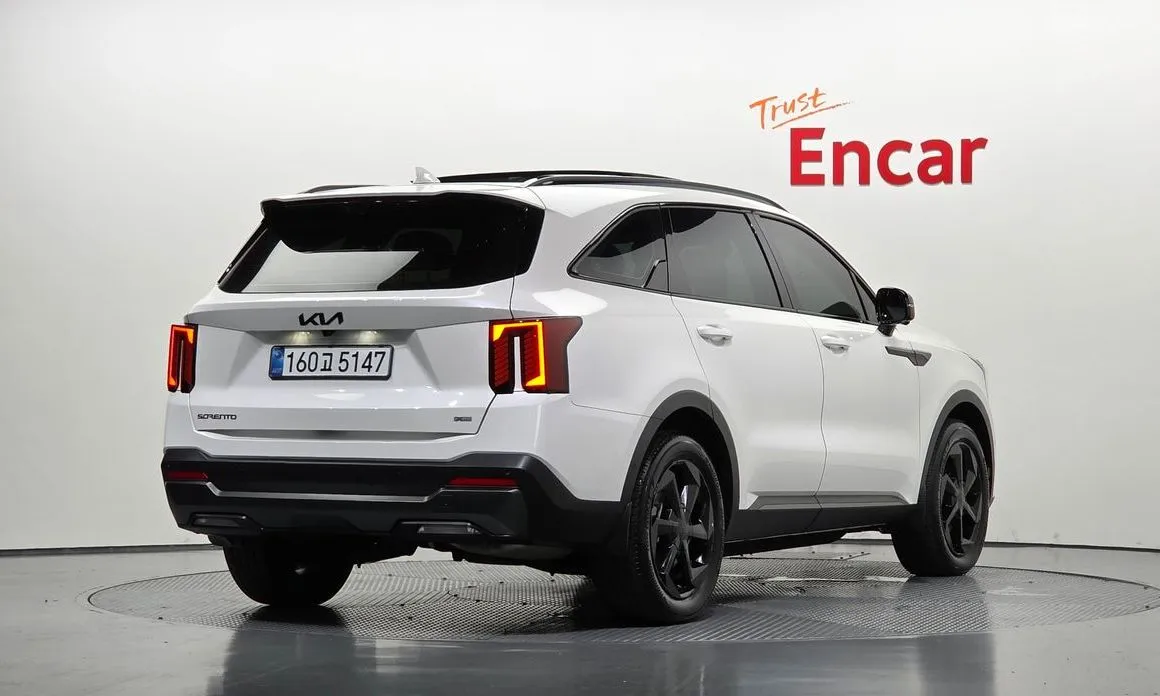 Kia Sorento — фото 8