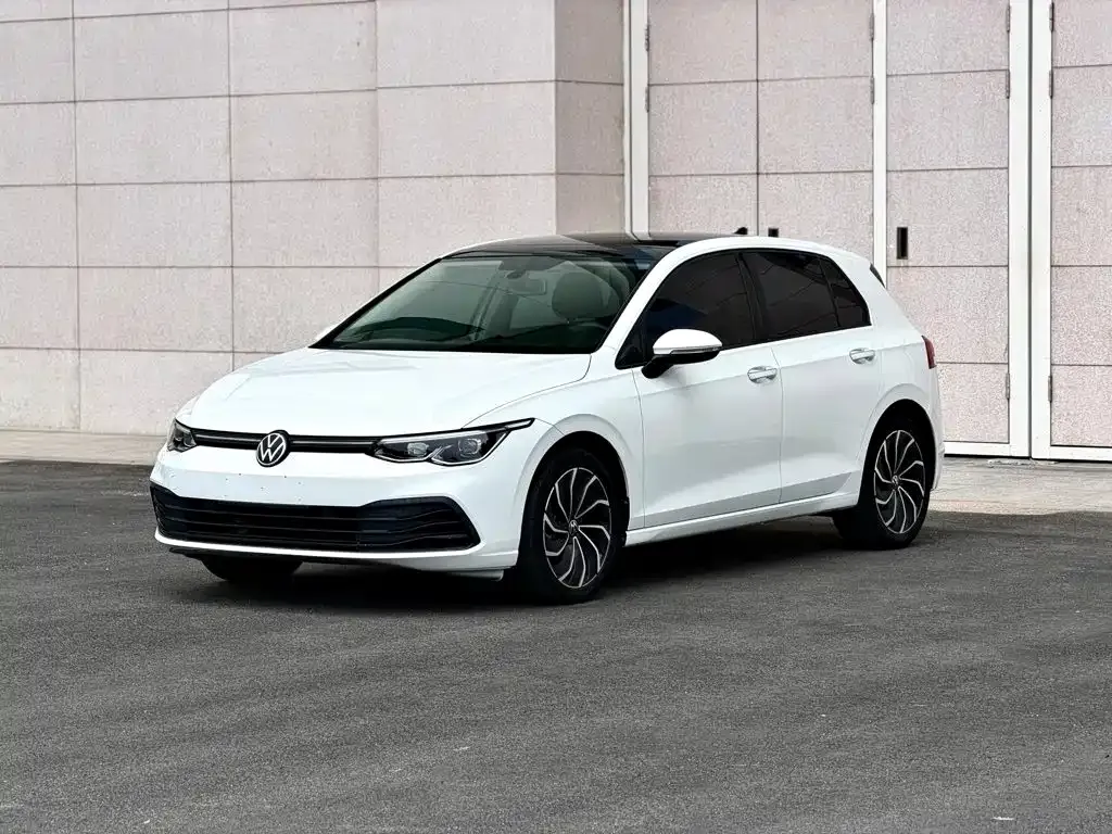 Volkswagen Golf — фото 1
