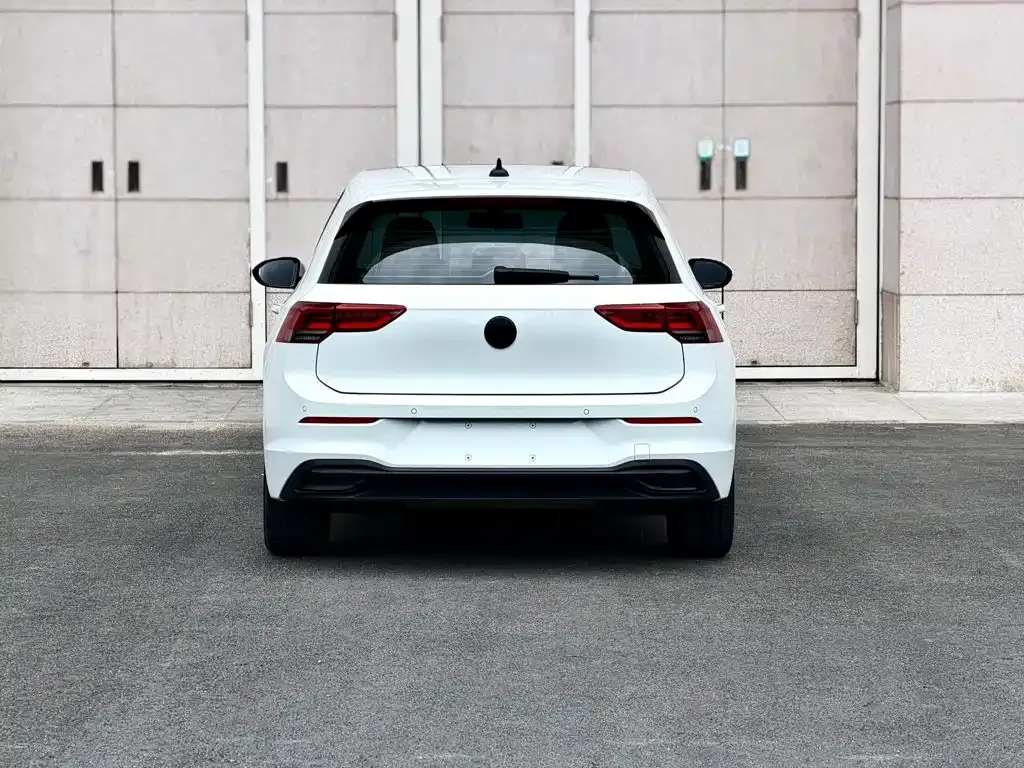Volkswagen Golf — фото 6