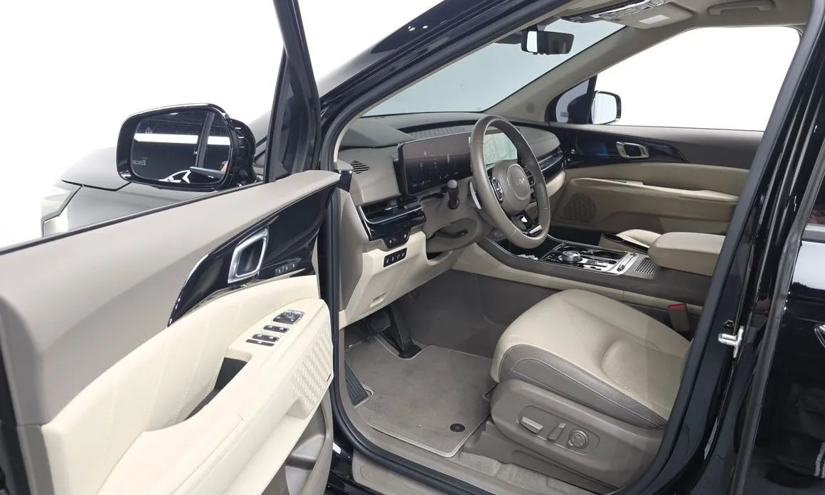 Kia Carnival — фото 10