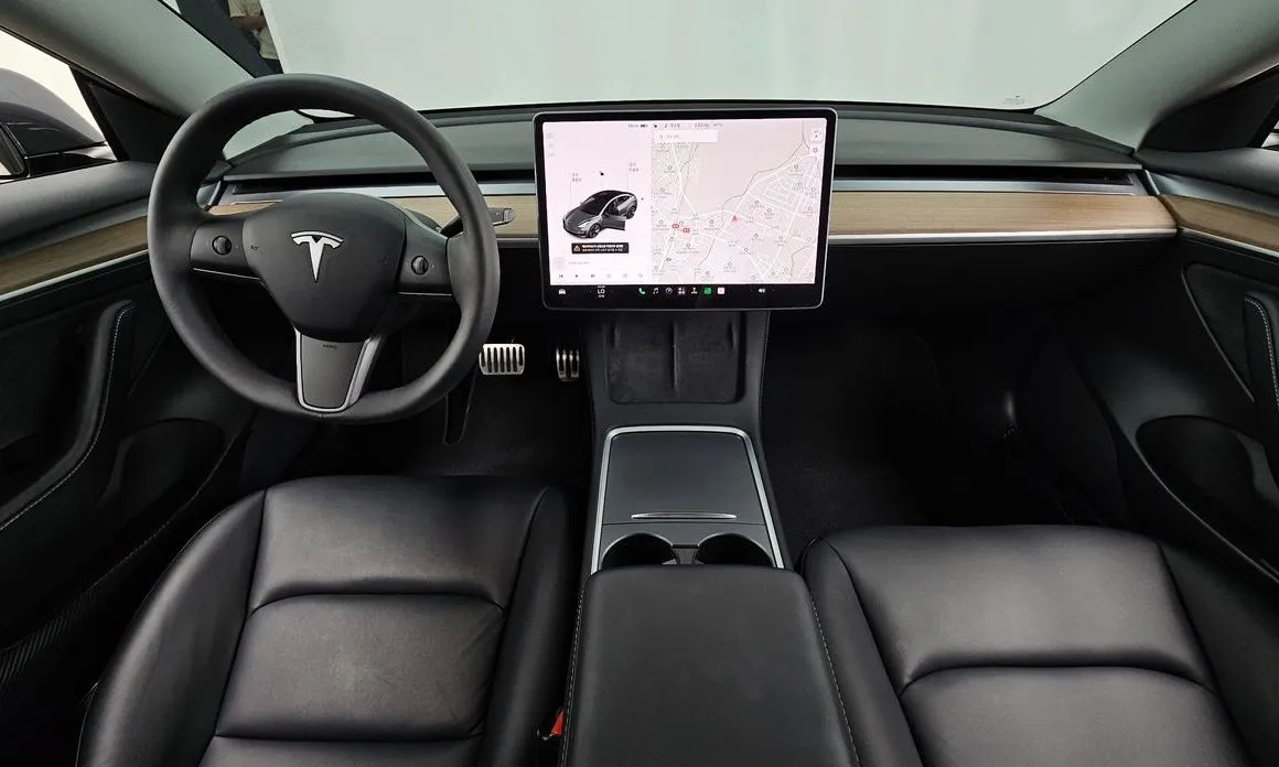 Tesla Model 3 — фото 5