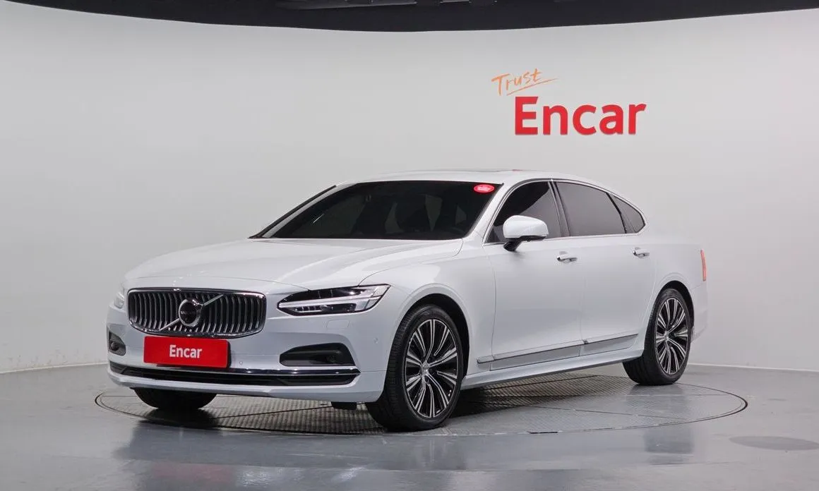Volvo S90 — фото 1