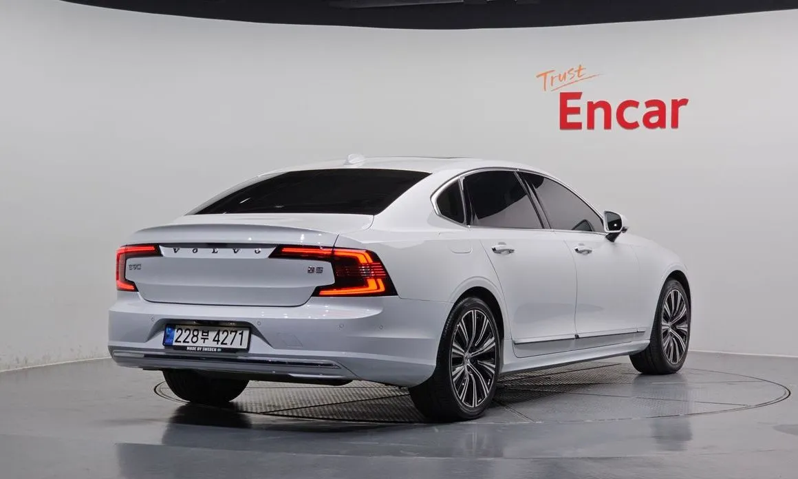 Volvo S90 — фото 5
