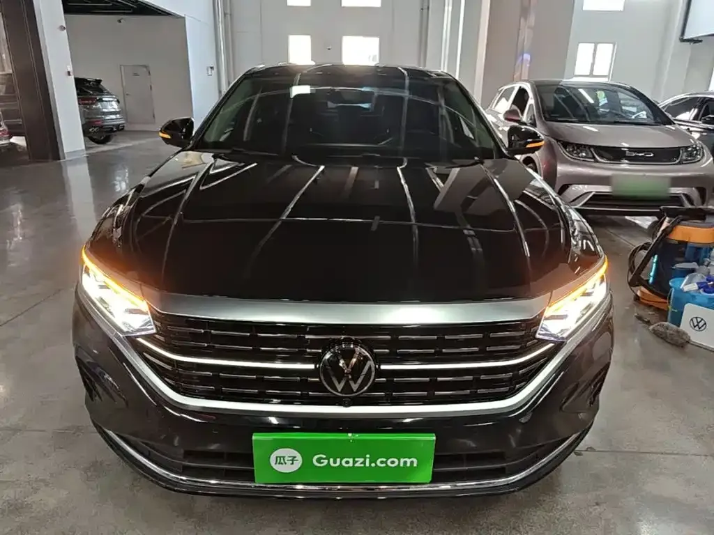 Volkswagen Passat — фото 8