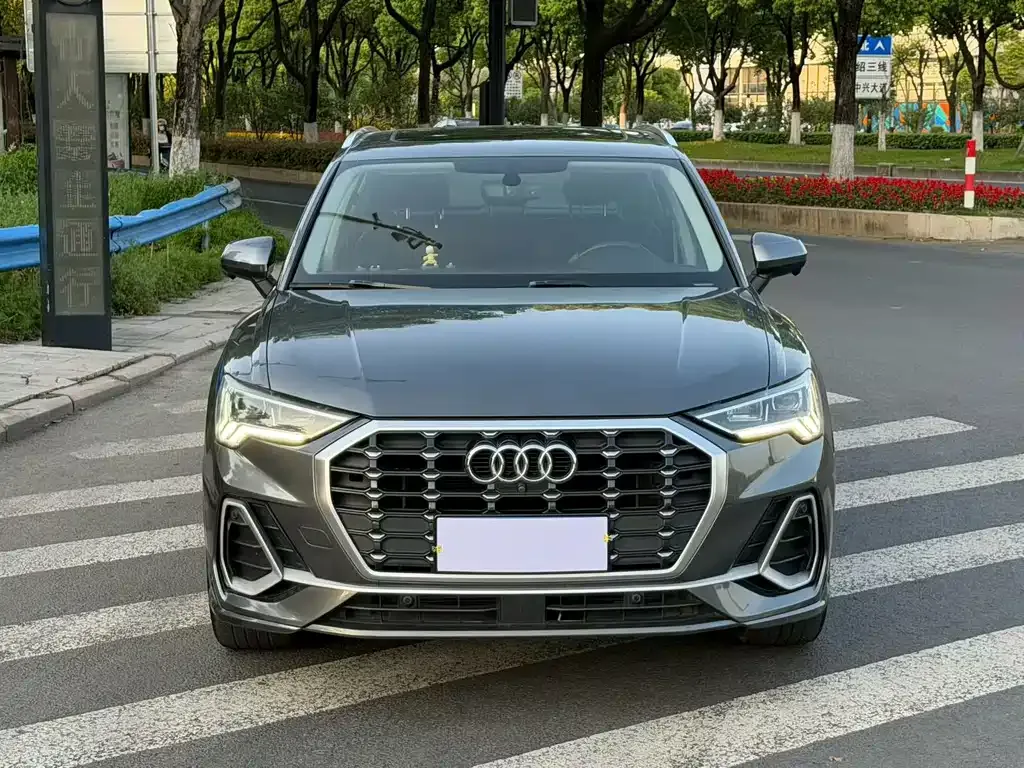 Audi Q3 — фото 3