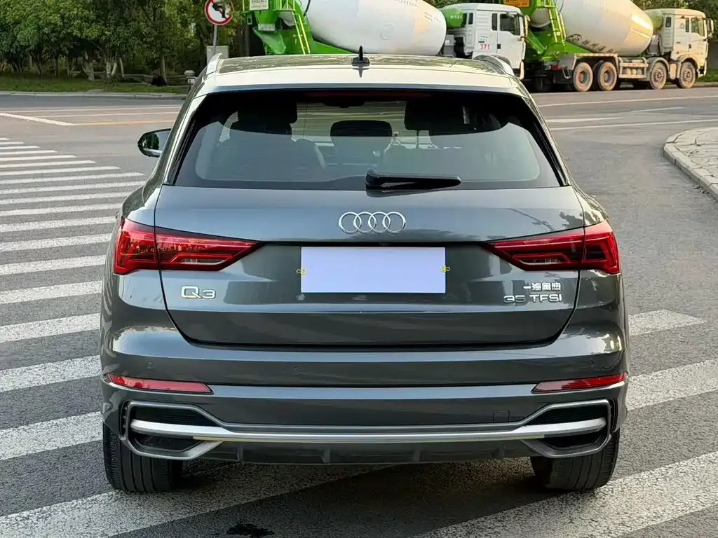Audi Q3 — фото 8