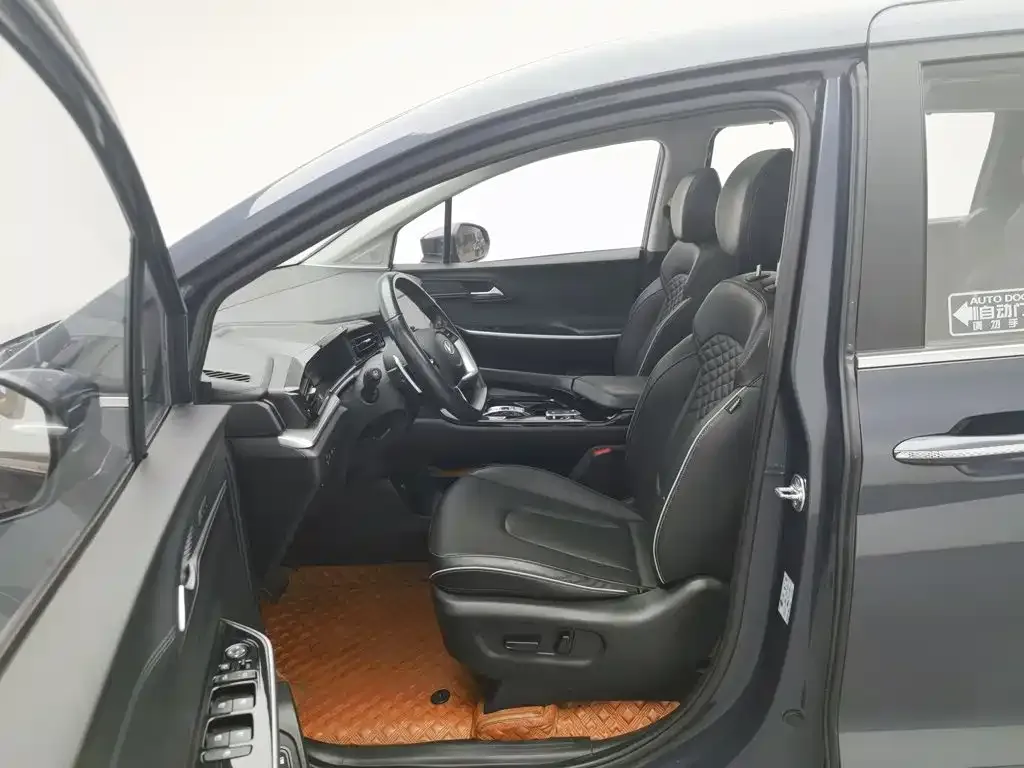 Hyundai Custo — фото 7