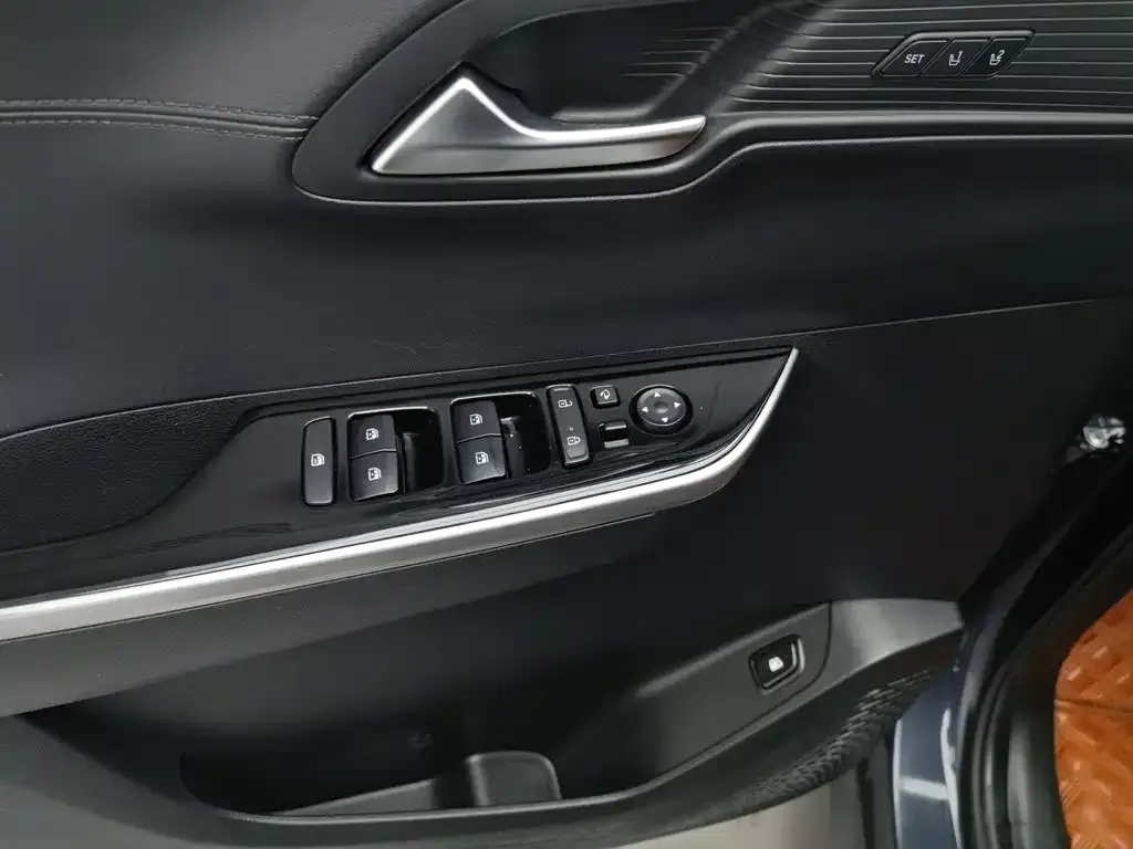 Hyundai Custo — фото 2