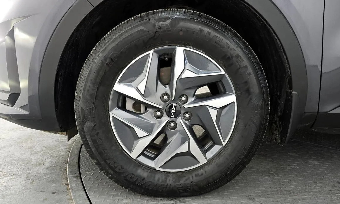 Kia Sorento — фото 10