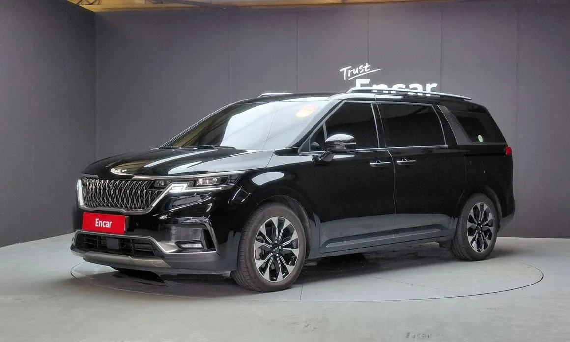 Kia Carnival — фото 1