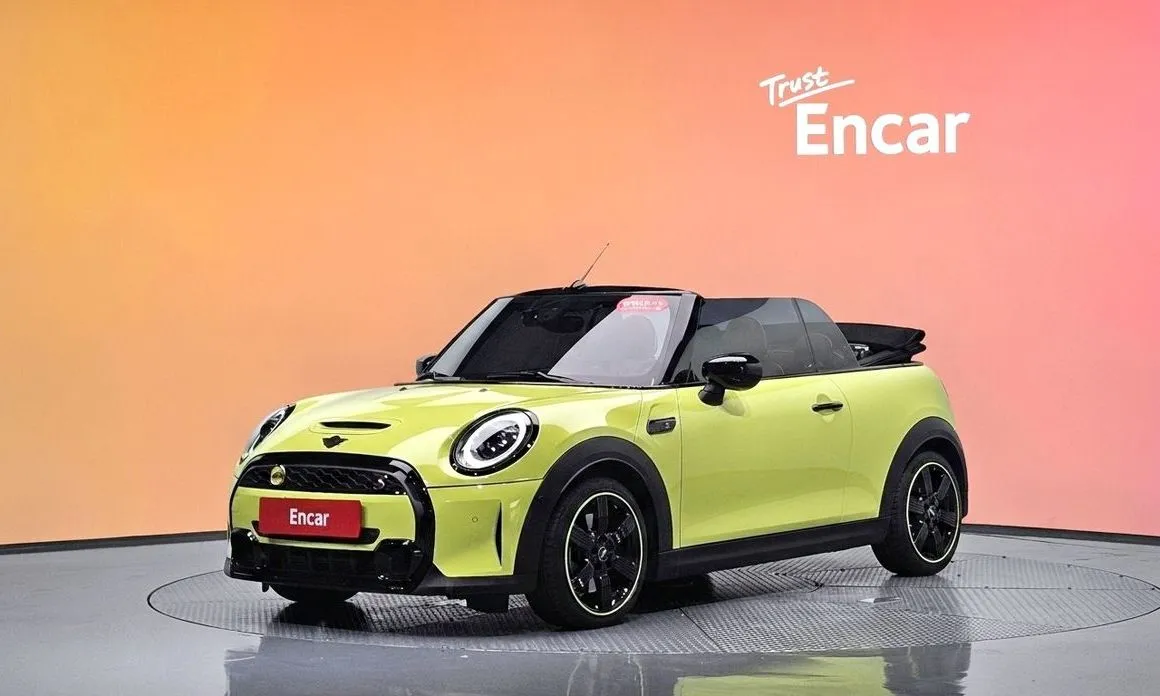 Mini Cooper Convertible — фото 1