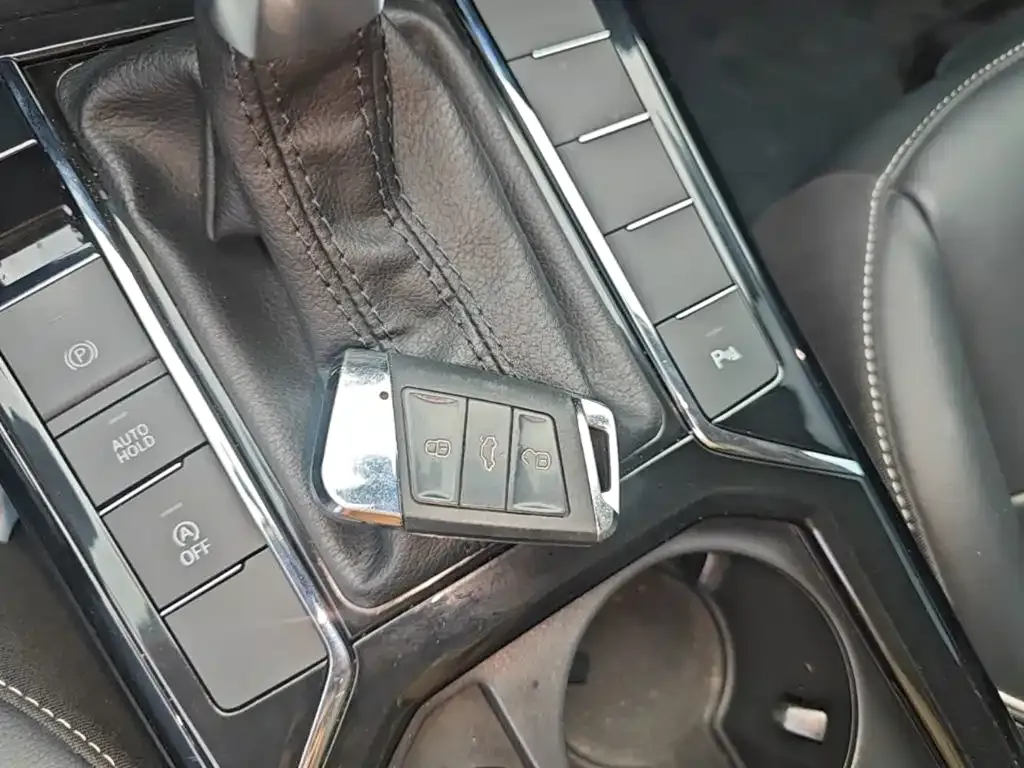 Volkswagen Passat — фото 3