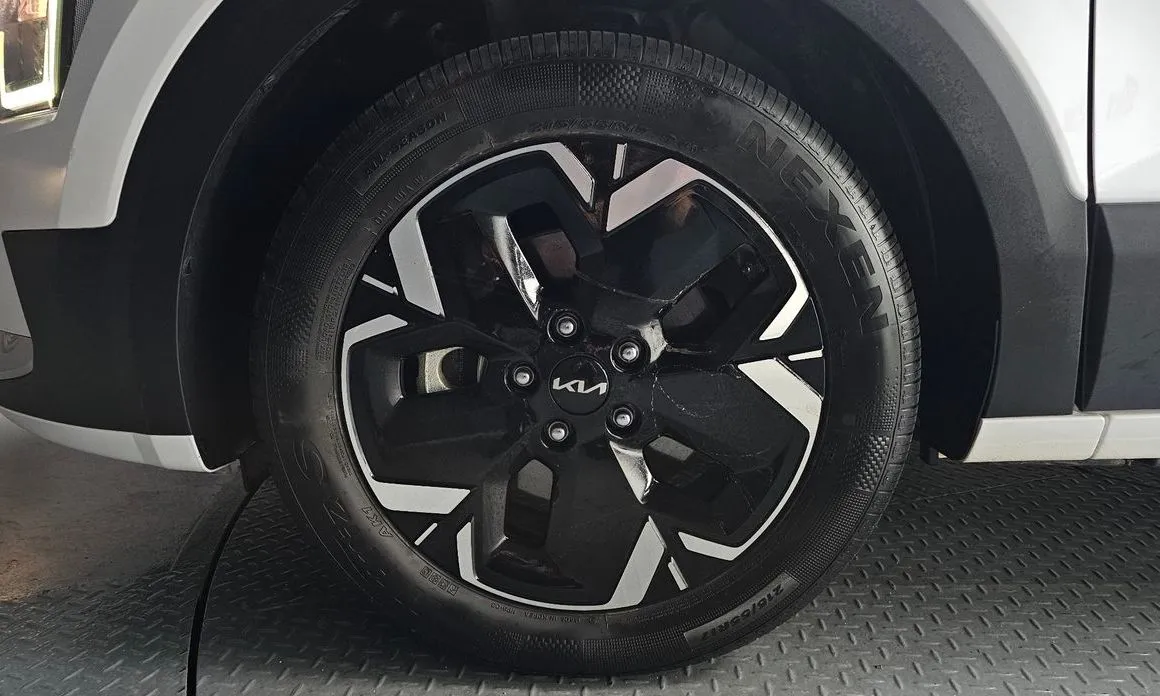 Kia Niro — фото 3