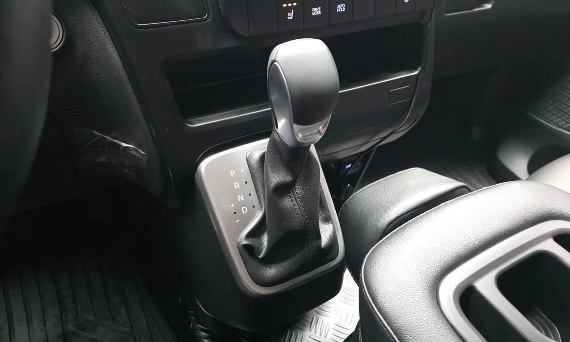 Hyundai Staria — фото 4
