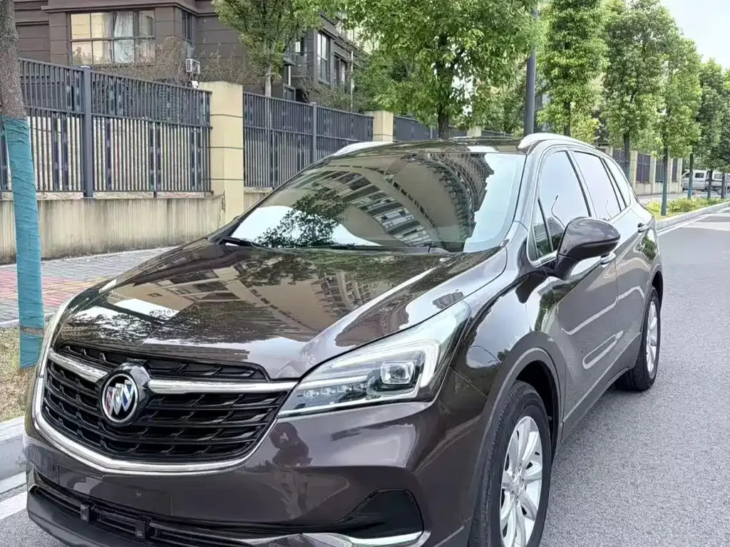 Buick Envision Plus — фото 1
