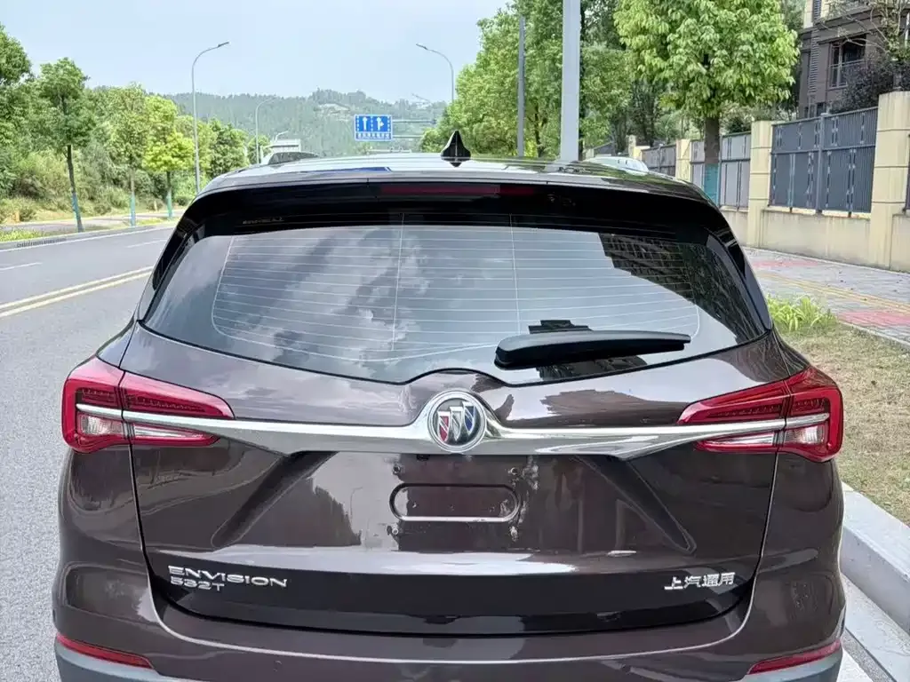 Buick Envision Plus — фото 3