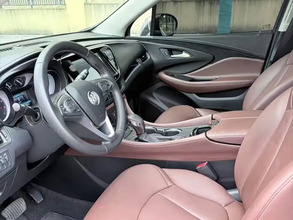 Buick Envision Plus — фото 8