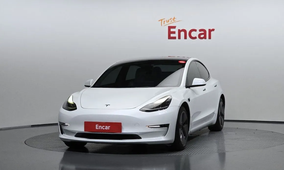 Tesla Model 3 — фото 6