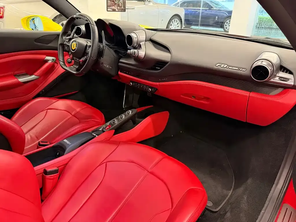 Ferrari F8 — фото 4