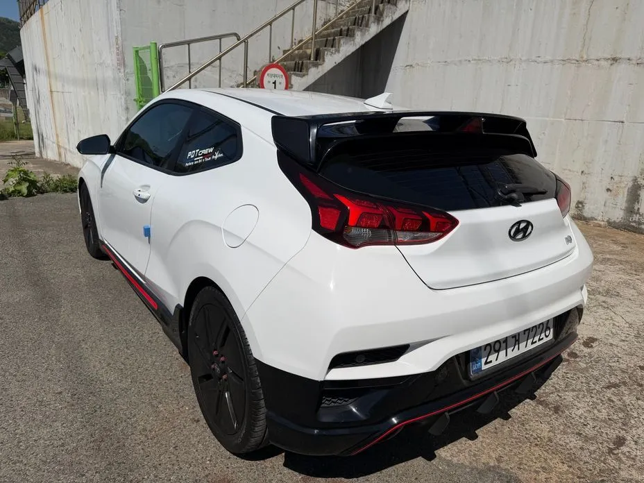 Hyundai Veloster — фото 9