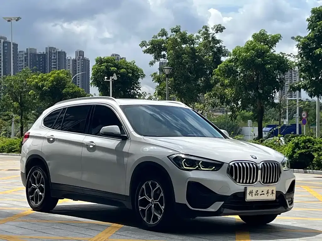 BMW X1 — фото 8