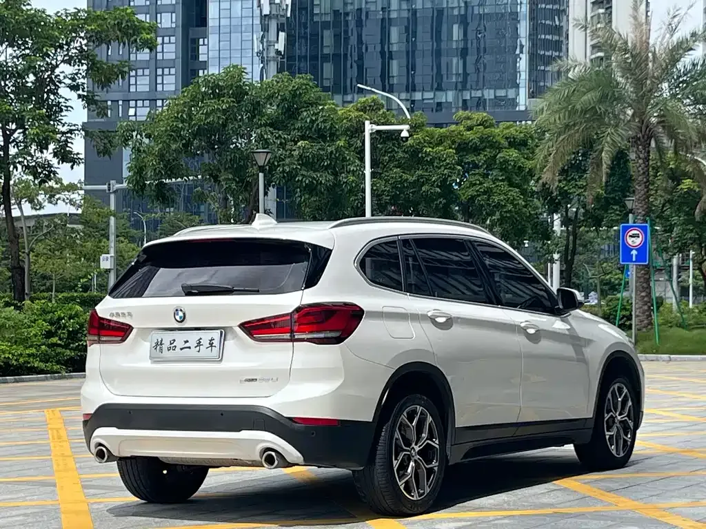 BMW X1 — фото 10