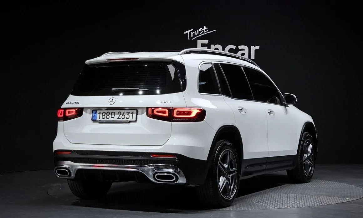 Mercedes-Benz GLB-Class — фото 2