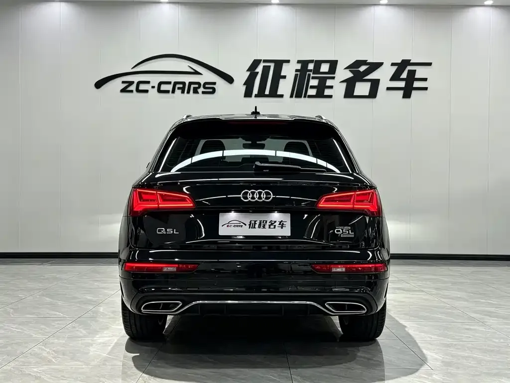 Audi Q5L — фото 3
