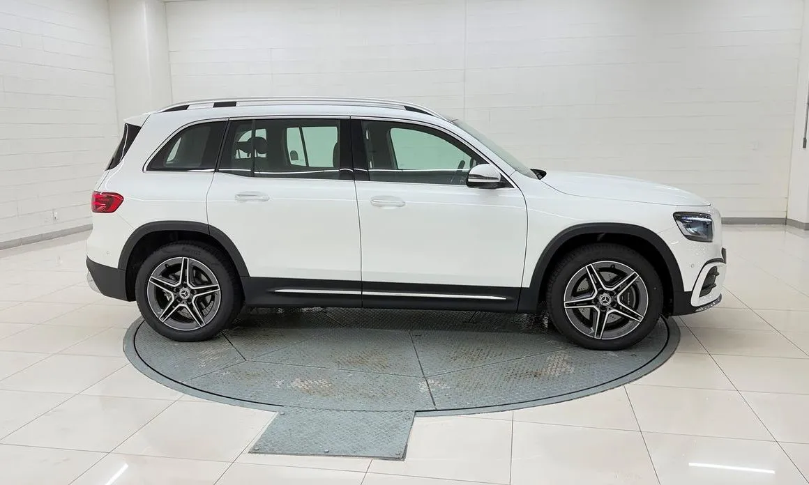 Mercedes-Benz GLB-Class — фото 6