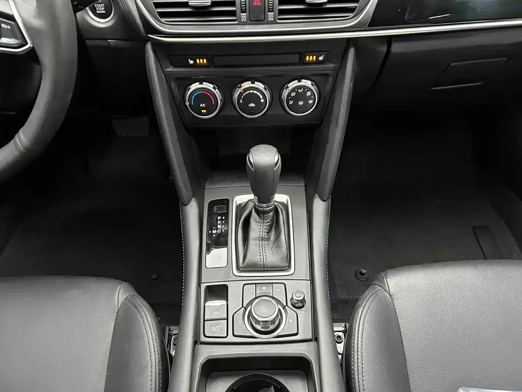 Mazda CX-4 — фото 3
