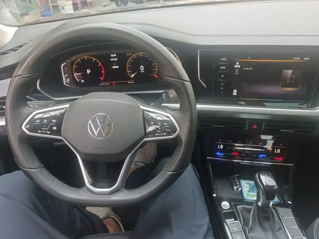 Volkswagen Passat — фото 7