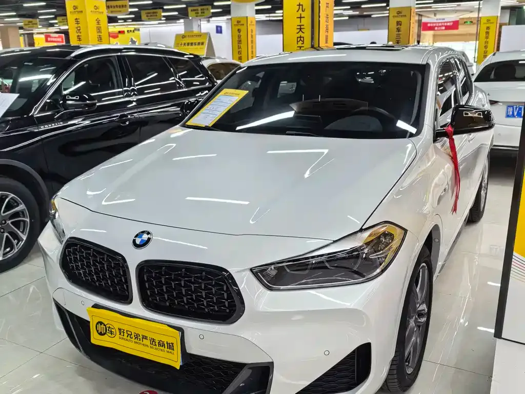 BMW X2 — фото 1