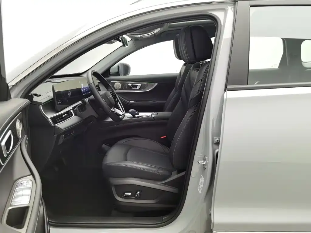Chery Tiggo 8 PRO NEV — фото 10