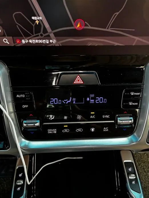 Kia Sorento — фото 6