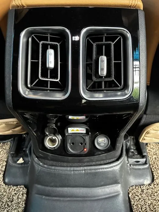Kia Sorento — фото 4