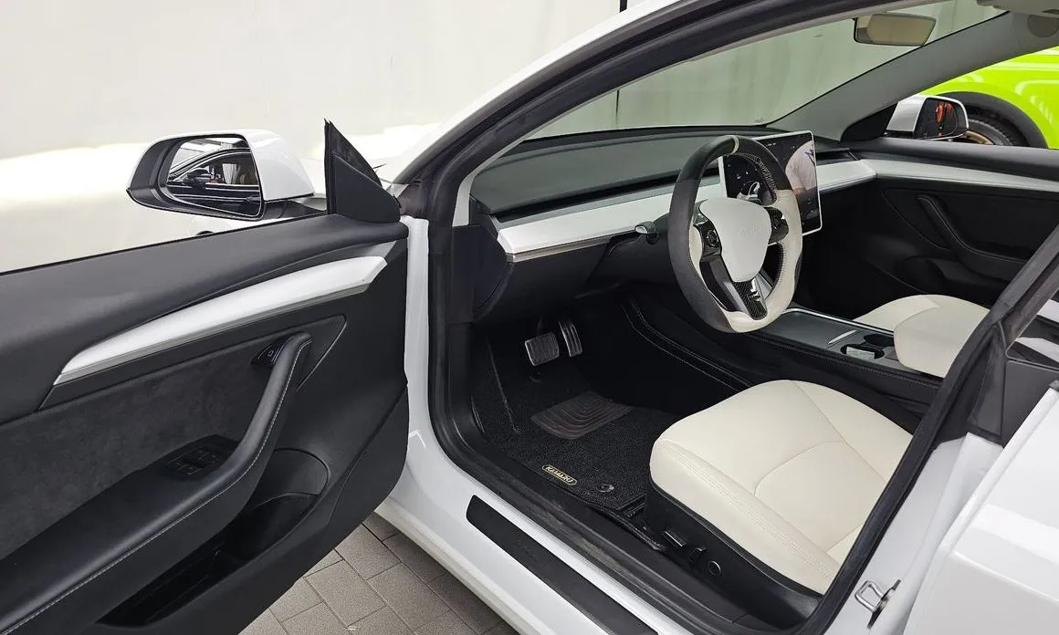 Tesla Model 3 — фото 8