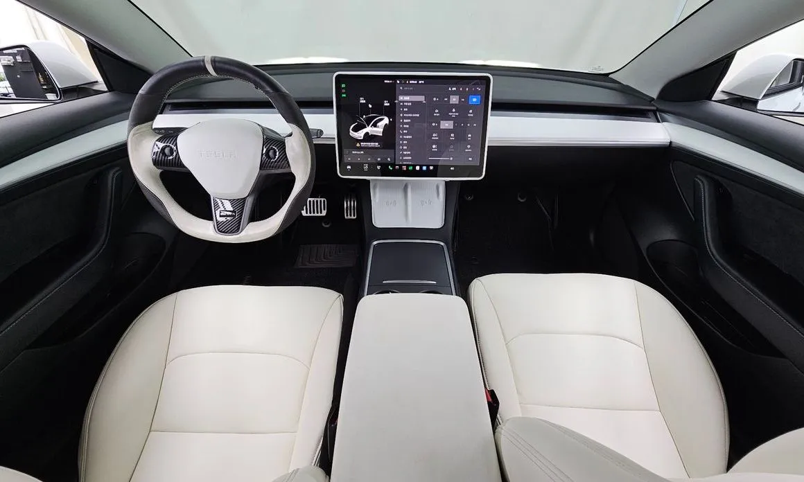 Tesla Model 3 — фото 6
